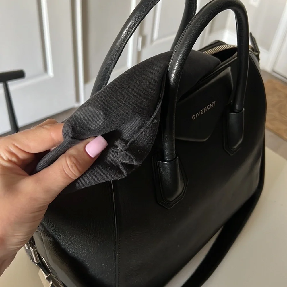 Givenchy Medium Antigona Bag | Black Leather 💘 - Picture 12 of 13